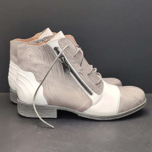 Portofino Women's Gray/White Leather Lace-up Booties With Side Zipper, Size 40. - Picture 4 of 11